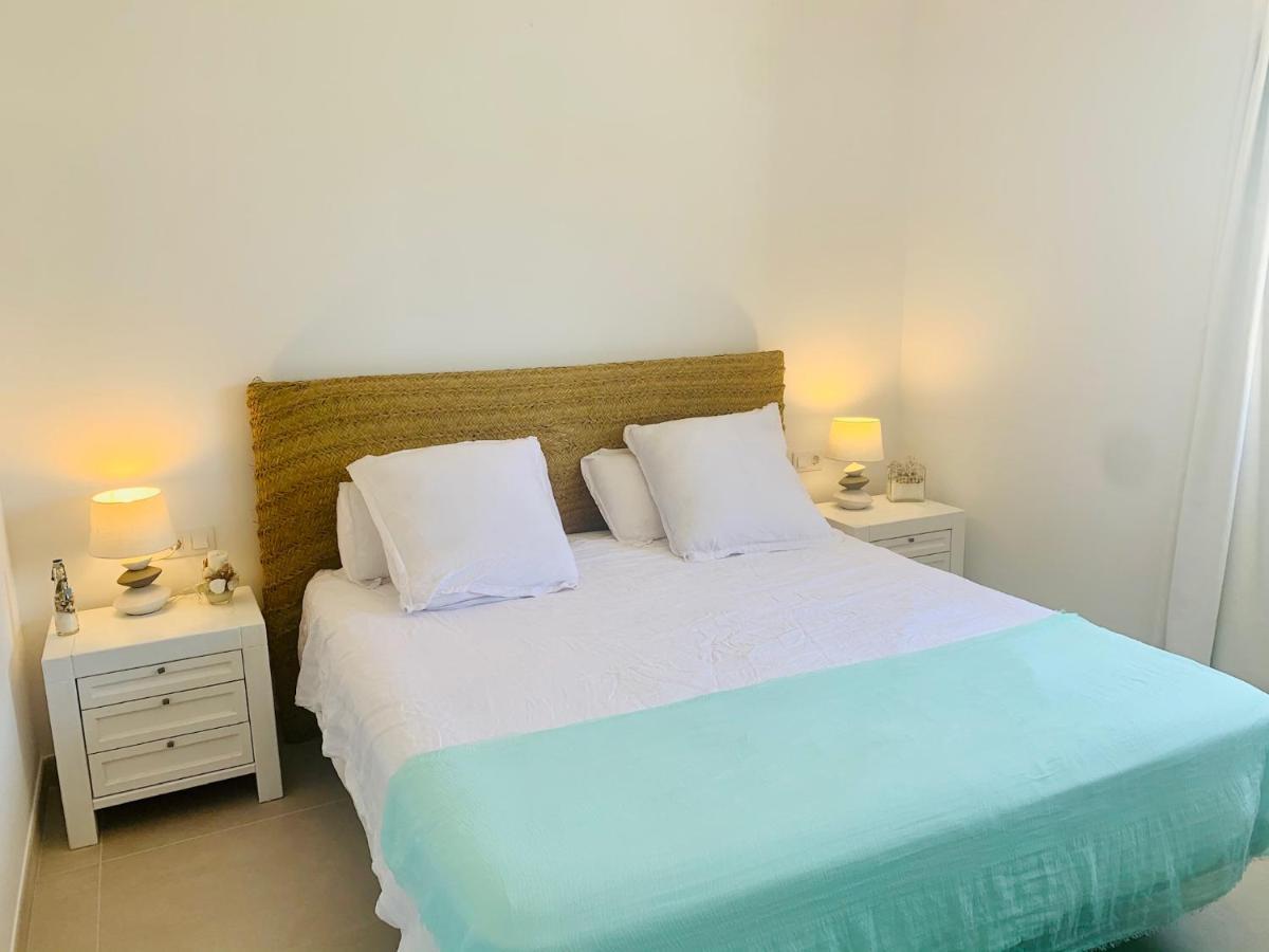 Villa Lauvic Cala'N Bosch  Extérieur photo