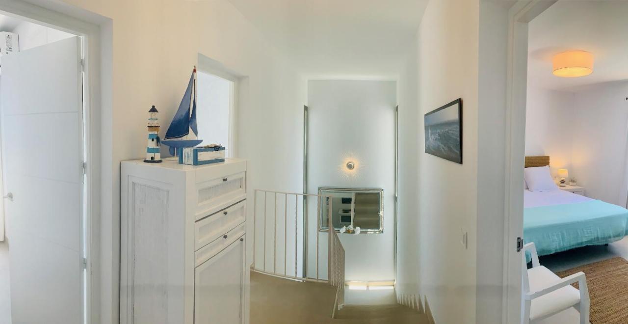 Villa Lauvic Cala'N Bosch  Extérieur photo