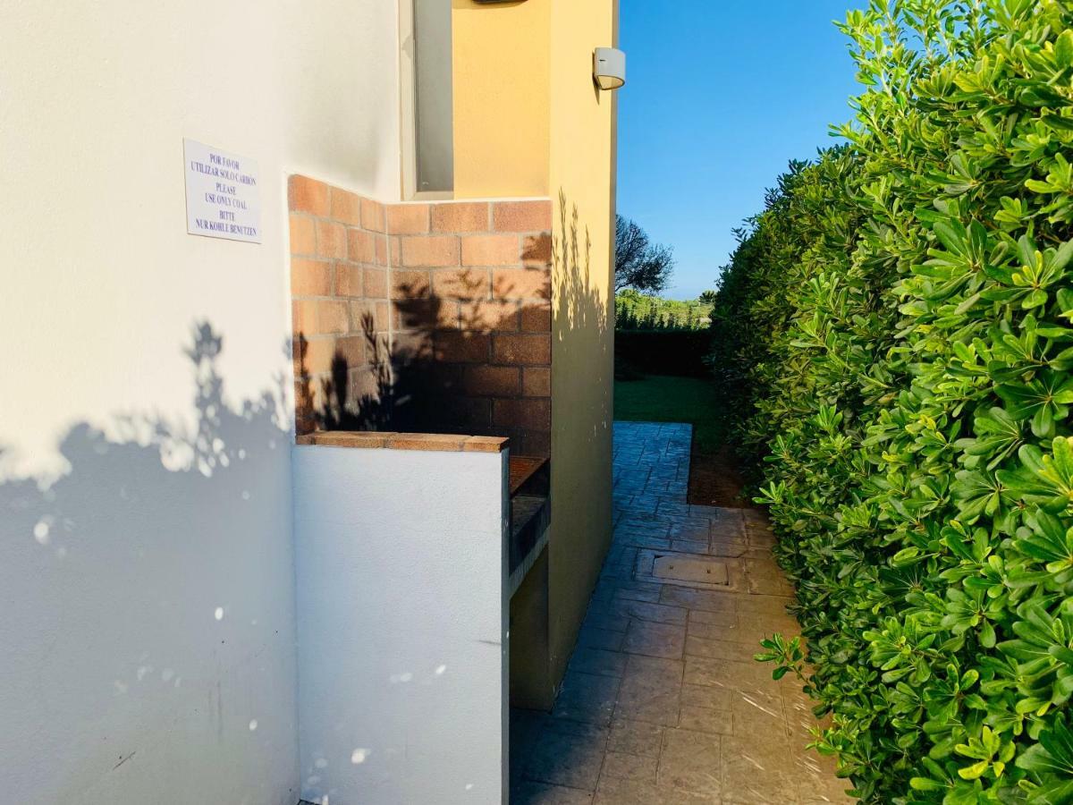 Villa Lauvic Cala'N Bosch  Extérieur photo